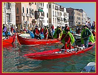 Il corteo acqueo del Coordinamento delle Remiere nel Carnevale di Venezia 2010