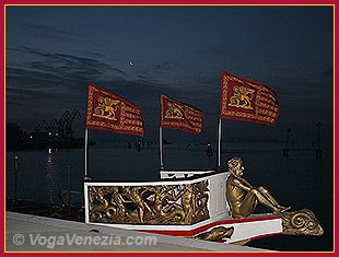 Natale di Venezia: La Magica atmosfera all'alba della Spedizione
